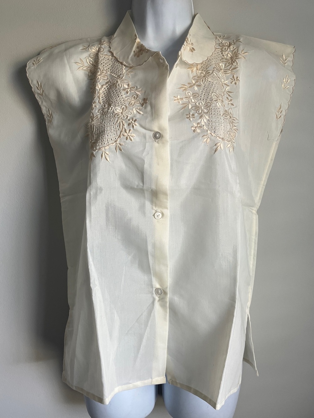 Handmade Women’s Philipiniana Slit Cap Slv. Button Up Embroidered Top Blouse S/M